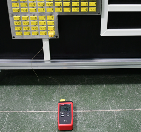 IEC 60335-1 Ev Aletleri Mat Siyah Boyalı Isıtma Test Köşesi 0
